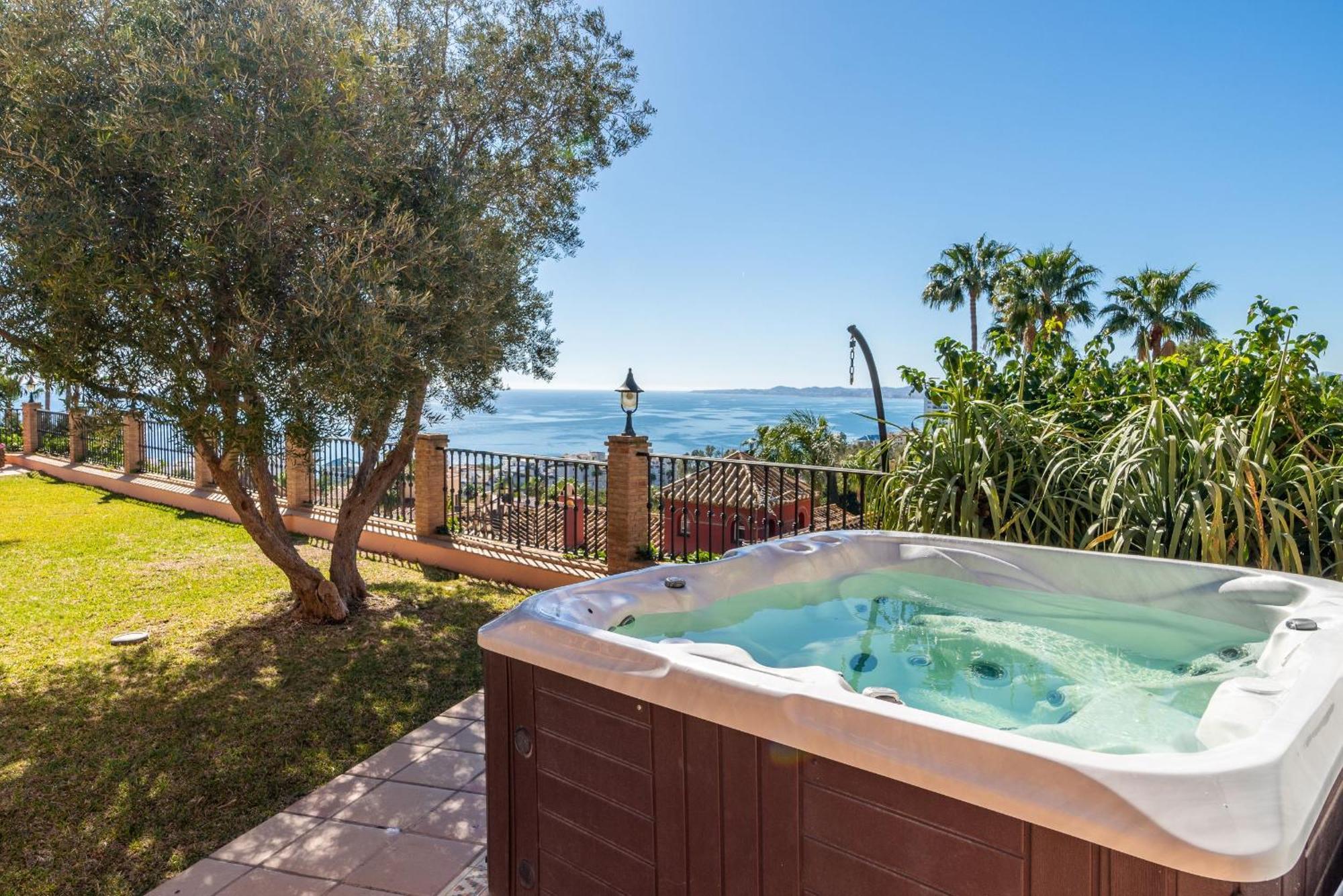 Beachside With Panoramic Sea Views